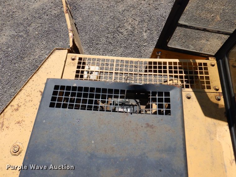 image for item KR9212 1989 Caterpillar E120B  excavator