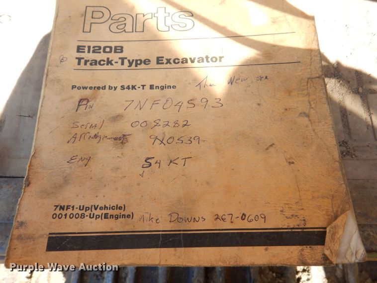 image for item KR9212 1989 Caterpillar E120B  excavator