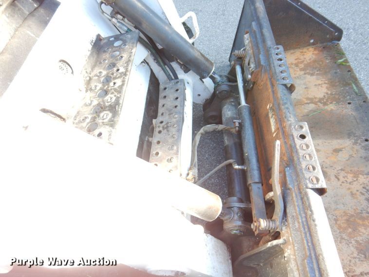 image for item KR9221 2006 Bobcat T300  tracked skid steer loader