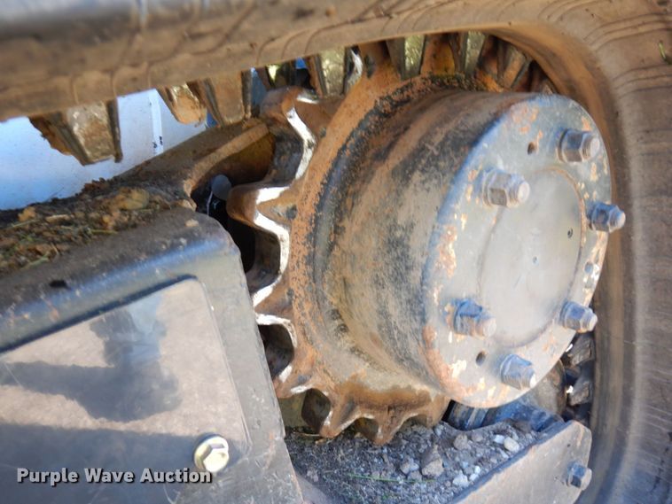 image for item KR9221 2006 Bobcat T300  tracked skid steer loader