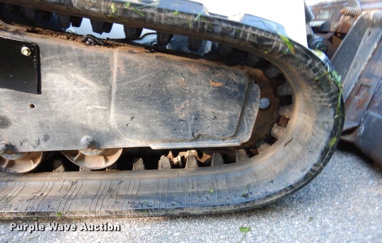 image for item KR9221 2006 Bobcat T300  tracked skid steer loader