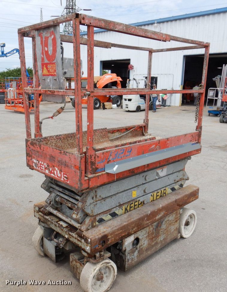 image for item KR9236 1997 Skyjack SJIII 3219  scissor lift