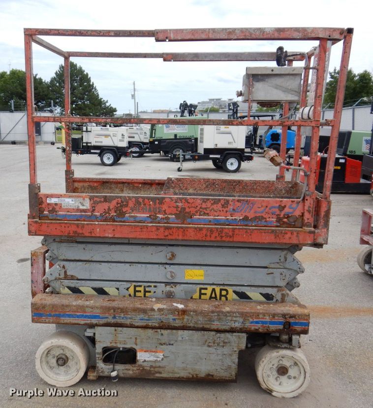 image for item KR9236 1997 Skyjack SJIII 3219  scissor lift