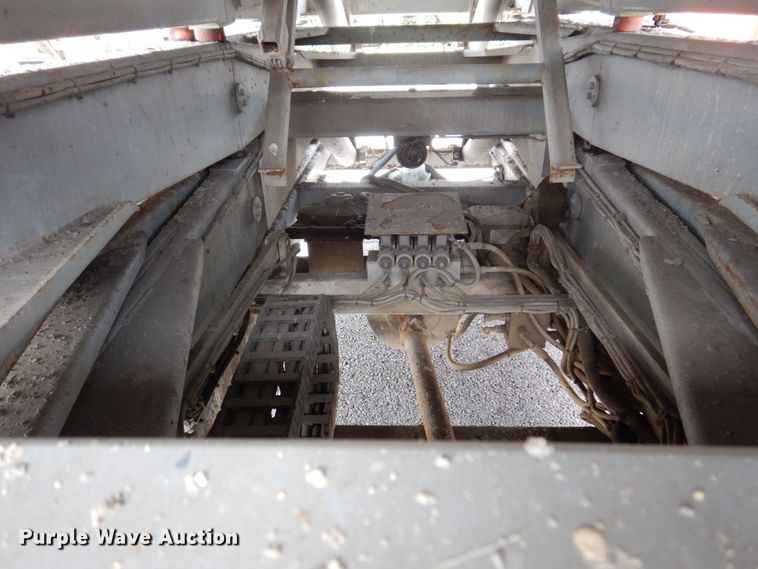 image for item KR9237 2002 Skyjack SJ9250  scissor lift