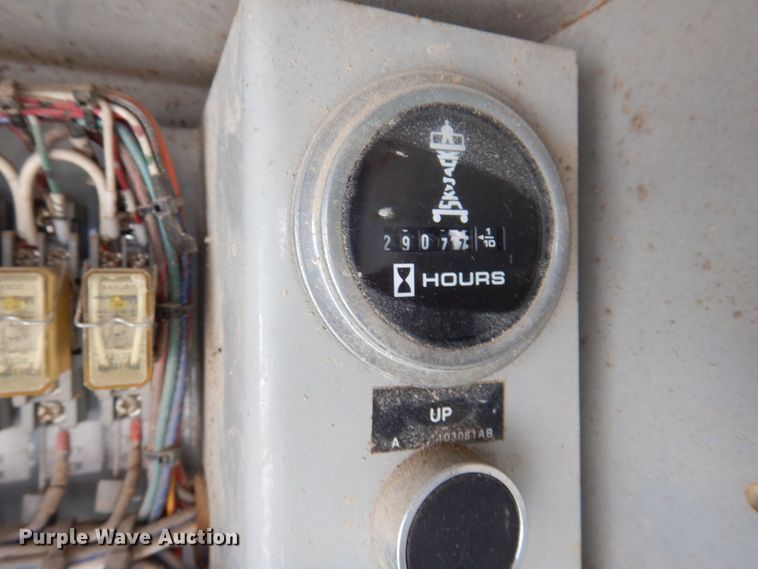 image for item KR9237 2002 Skyjack SJ9250  scissor lift