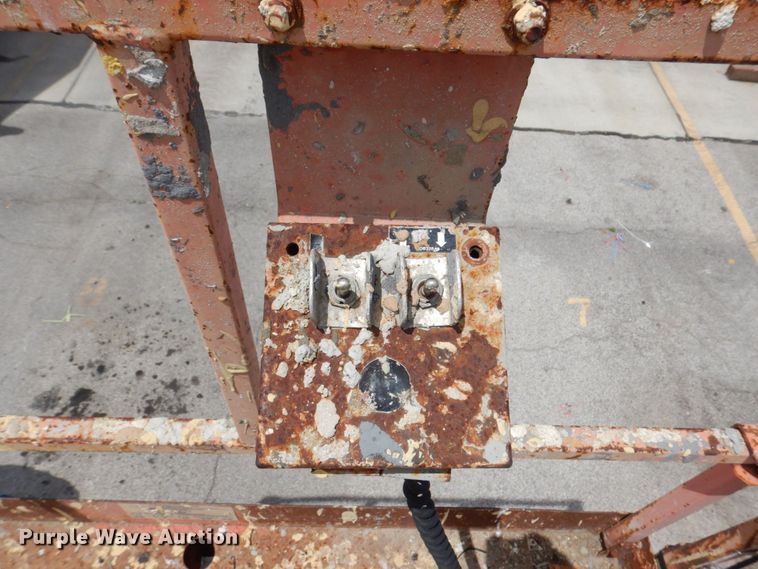 image for item KR9237 2002 Skyjack SJ9250  scissor lift