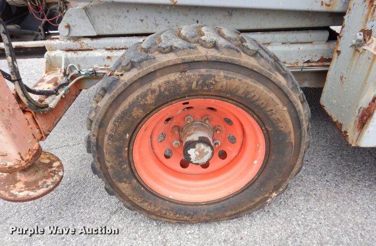 image for item KR9237 2002 Skyjack SJ9250  scissor lift