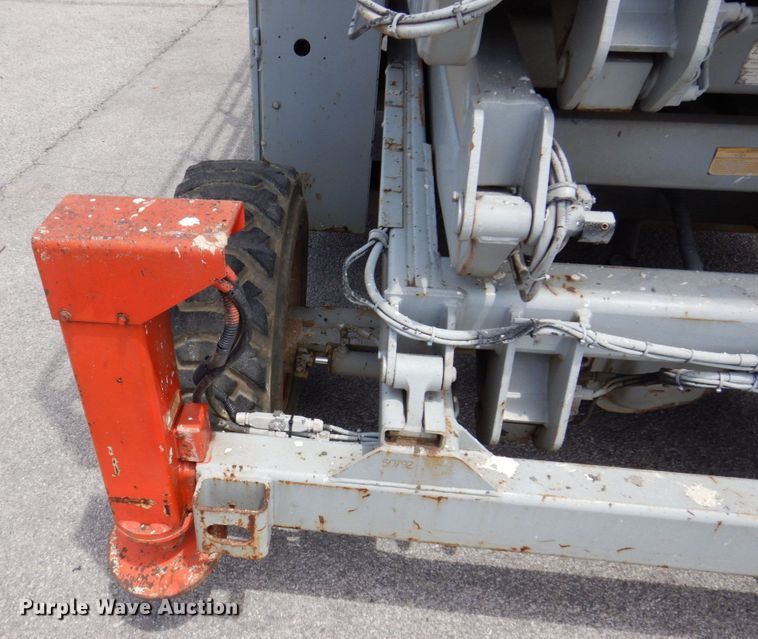 image for item KR9238 2000 Skyjack SJ9250  scissor lift