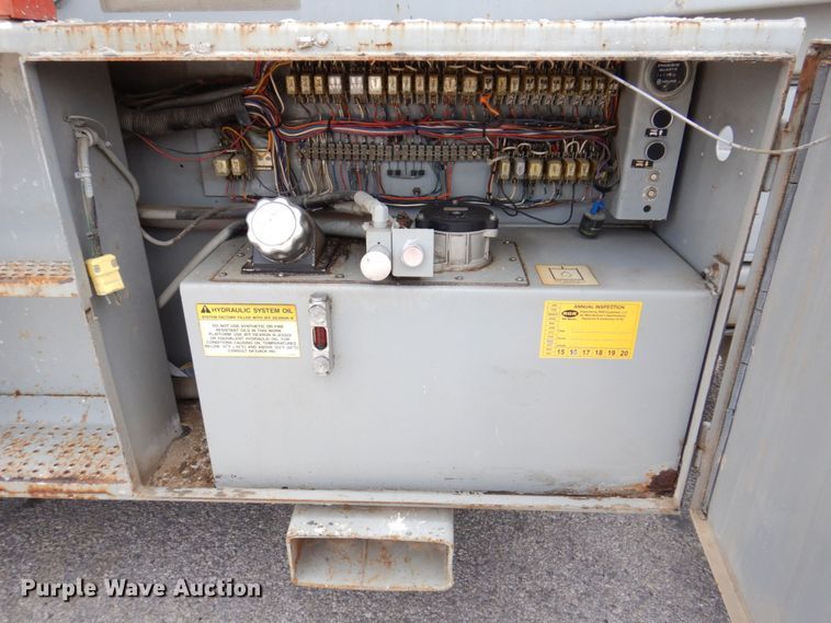 image for item KR9238 2000 Skyjack SJ9250  scissor lift