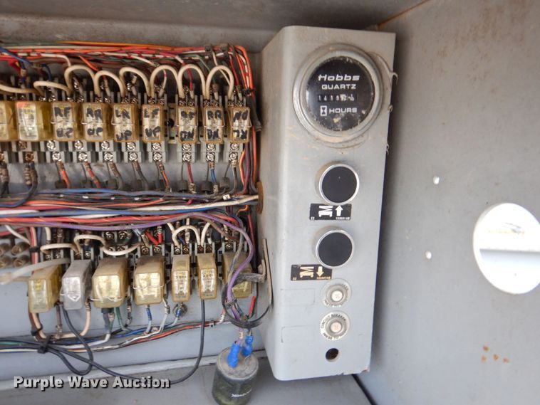 image for item KR9238 2000 Skyjack SJ9250  scissor lift