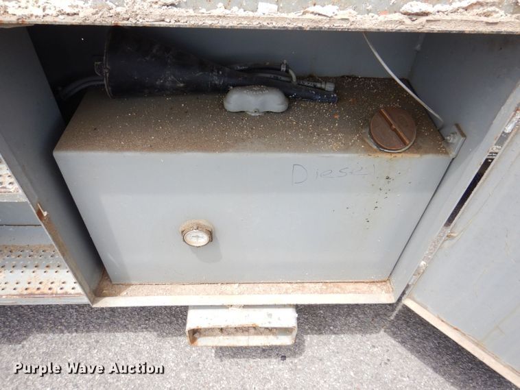 image for item KR9238 2000 Skyjack SJ9250  scissor lift