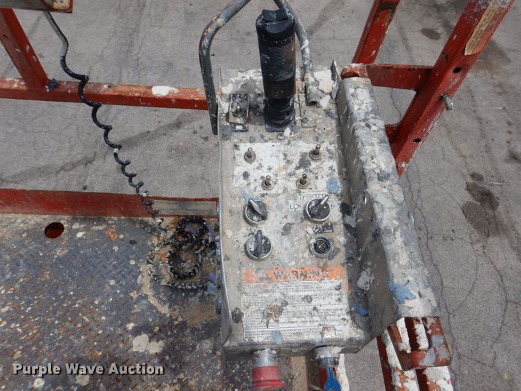 image for item KR9238 2000 Skyjack SJ9250  scissor lift