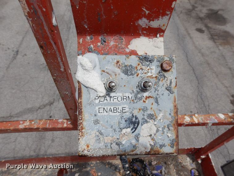 image for item KR9238 2000 Skyjack SJ9250  scissor lift