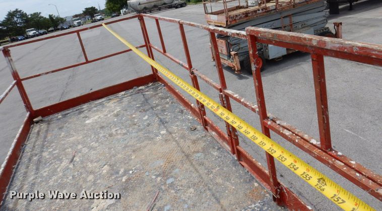 image for item KR9238 2000 Skyjack SJ9250  scissor lift