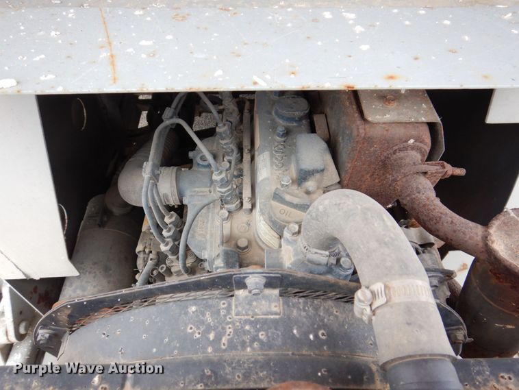 image for item KR9238 2000 Skyjack SJ9250  scissor lift