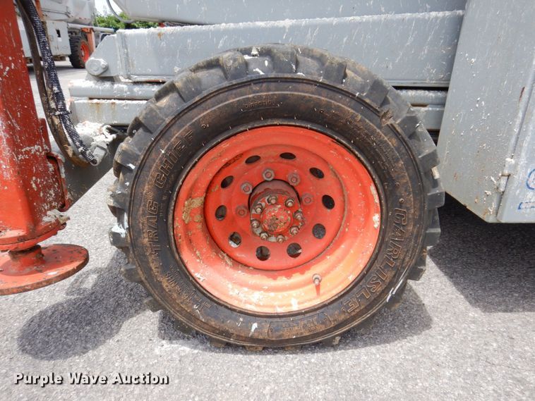 image for item KR9238 2000 Skyjack SJ9250  scissor lift