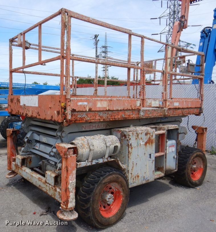 image for item KR9239 2004 Skyjack SJ8831  scissor lift