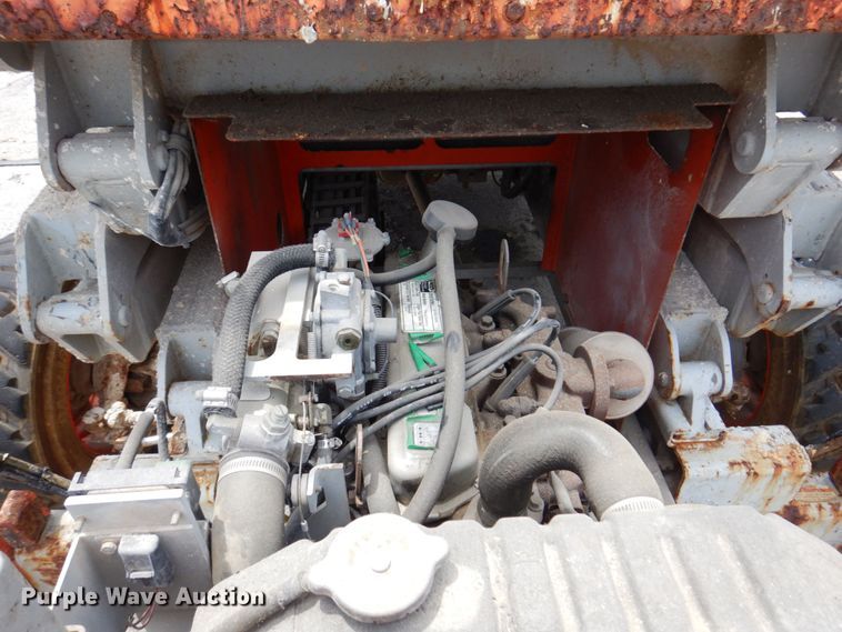 image for item KR9239 2004 Skyjack SJ8831  scissor lift