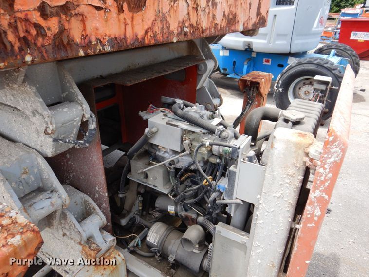 image for item KR9239 2004 Skyjack SJ8831  scissor lift