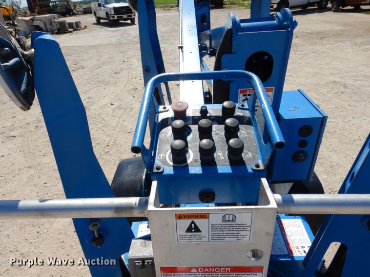 image for item KR9250 2008 Genie TZ34  boom lift