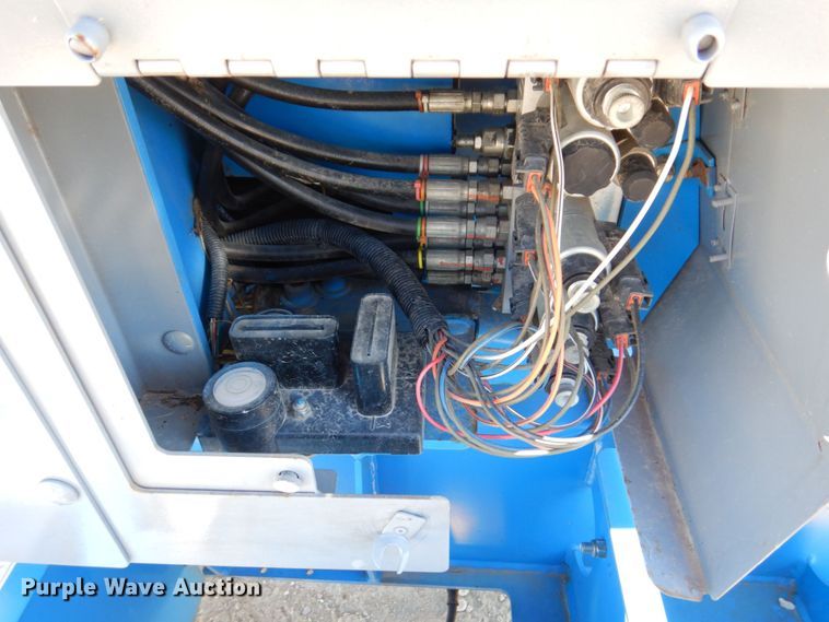 image for item KR9250 2008 Genie TZ34  boom lift