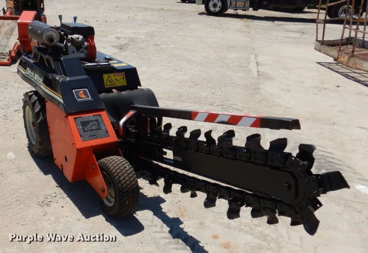 image for item KR9256 2001 Ditch Witch 1820H  trencher
