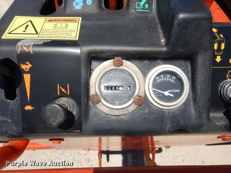 image for item KR9256 2001 Ditch Witch 1820H  trencher