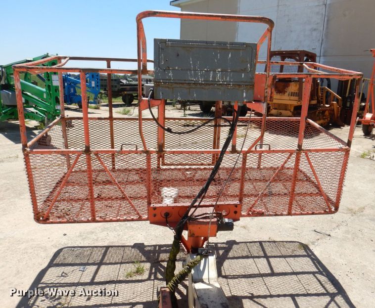 image for item KR9260 1997 JLG 80HX  boom lift