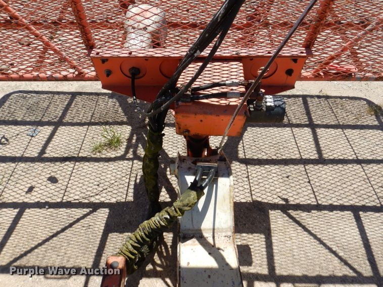 image for item KR9260 1997 JLG 80HX  boom lift