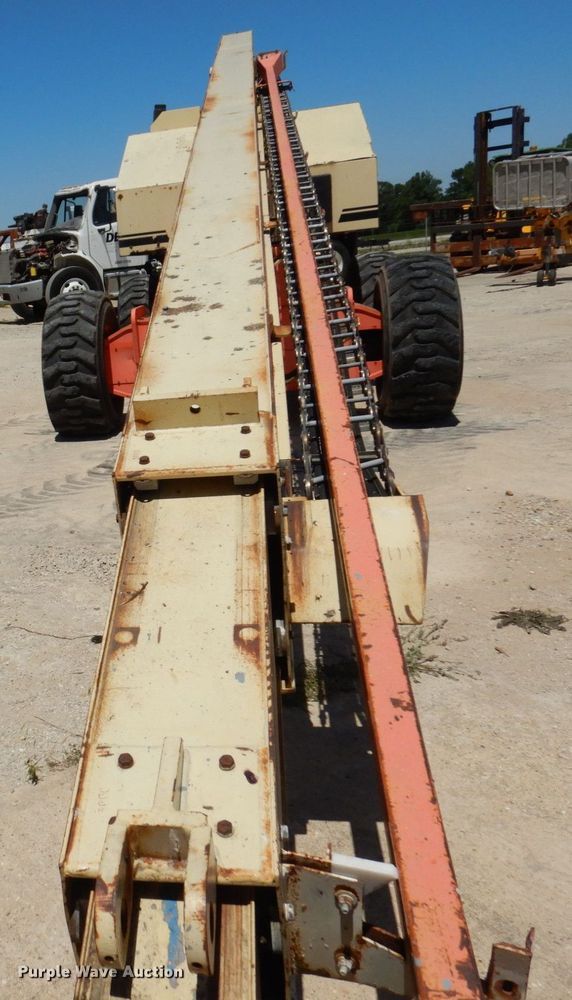 image for item KR9260 1997 JLG 80HX  boom lift