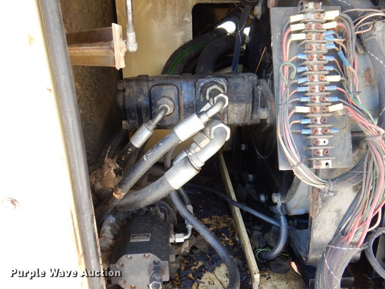 image for item KR9260 1997 JLG 80HX  boom lift