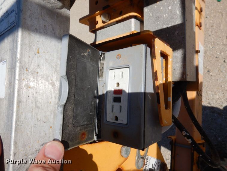 image for item KR9265 2006 Biljax 3632T  boom lift