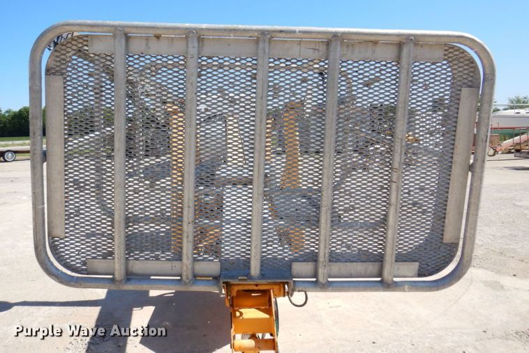 image for item KR9265 2006 Biljax 3632T  boom lift