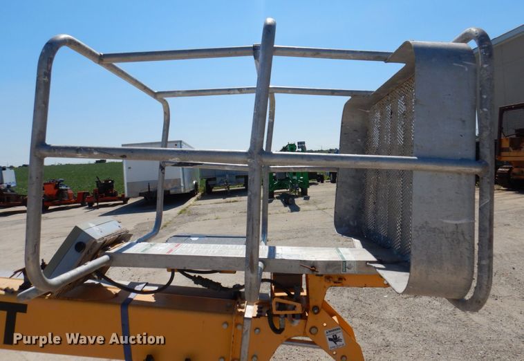 image for item KR9265 2006 Biljax 3632T  boom lift