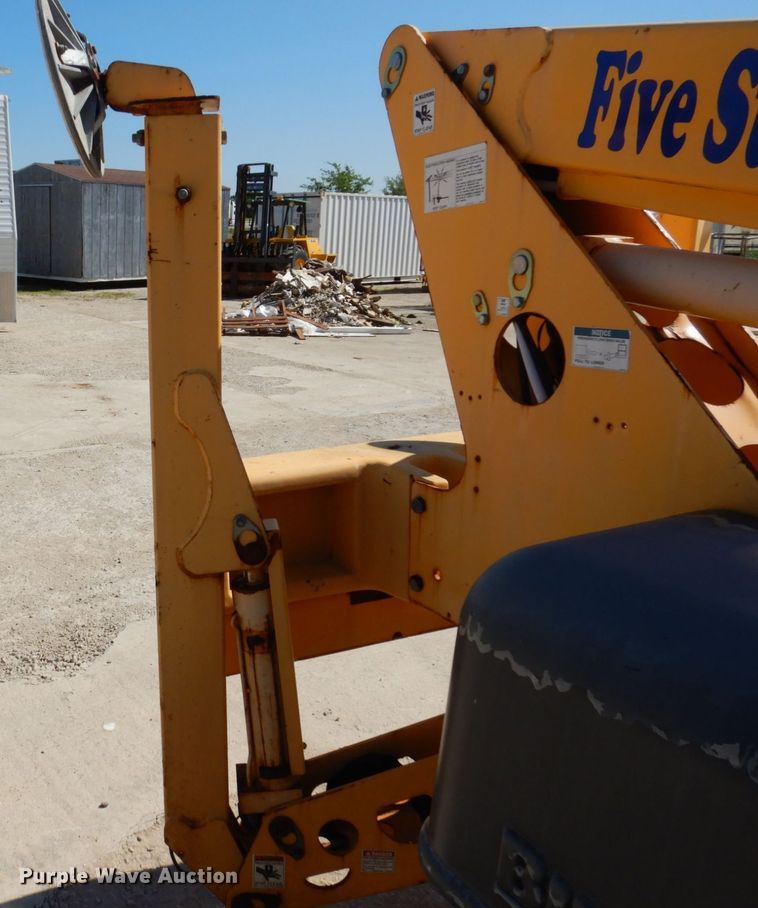 image for item KR9265 2006 Biljax 3632T  boom lift