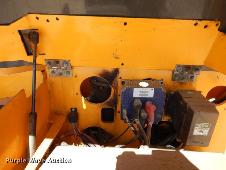 image for item KR9265 2006 Biljax 3632T  boom lift