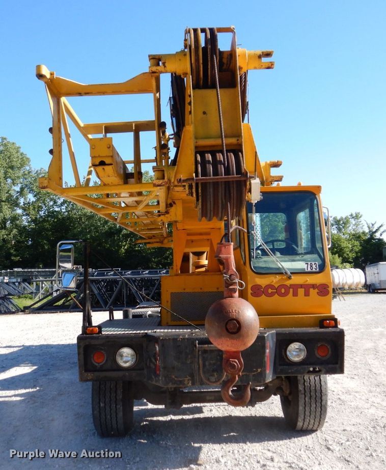 image for item KR9267 1977 Grove TMS250A  crane