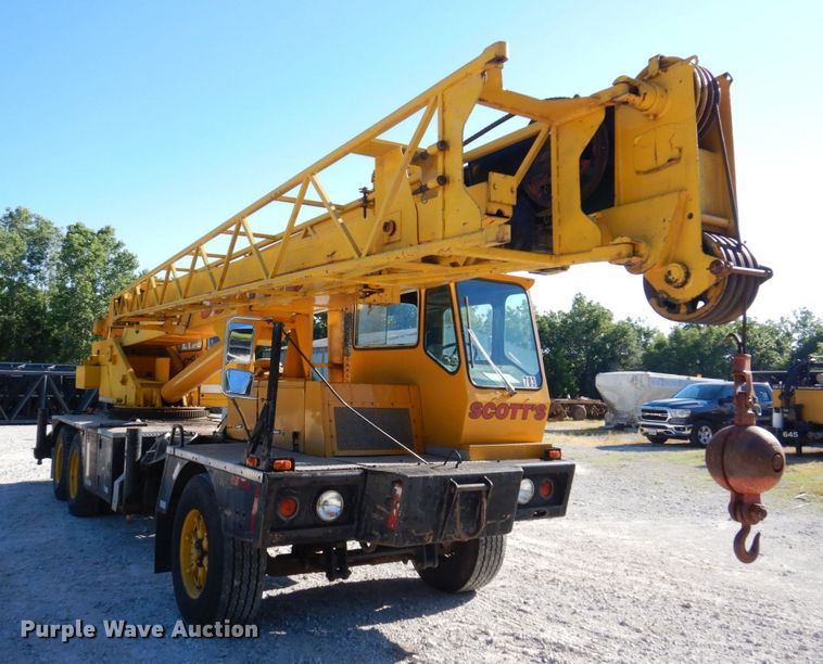 image for item KR9267 1977 Grove TMS250A  crane