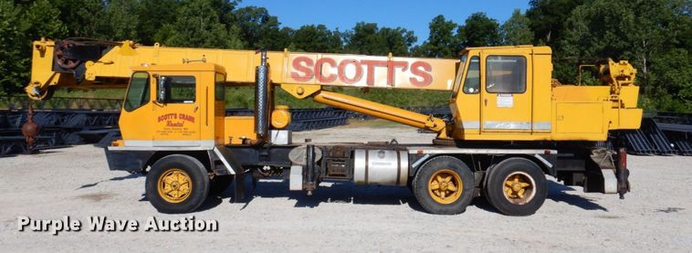 image for item KR9267 1977 Grove TMS250A  crane