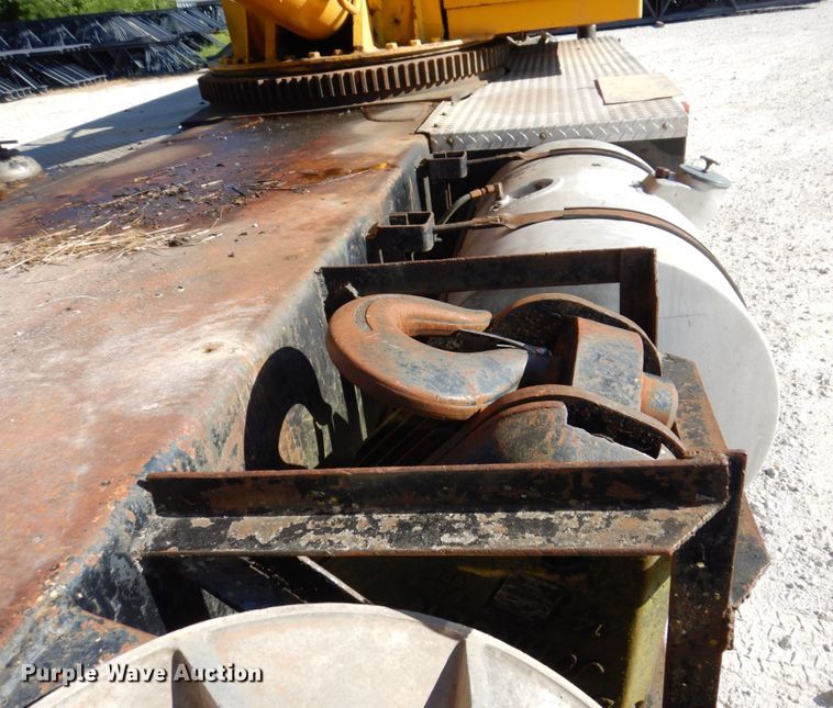 image for item KR9267 1977 Grove TMS250A  crane