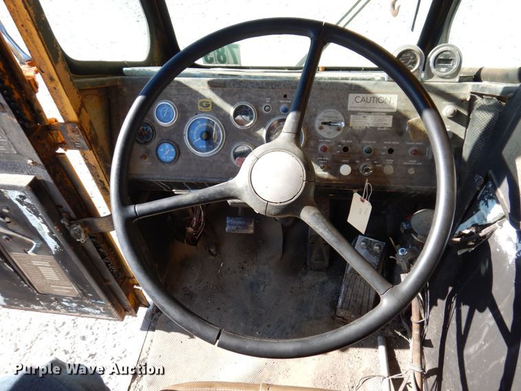 image for item KR9267 1977 Grove TMS250A  crane