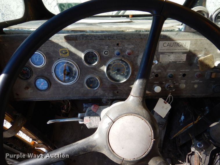 image for item KR9267 1977 Grove TMS250A  crane