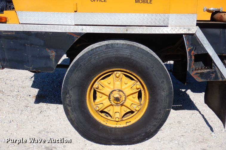 image for item KR9267 1977 Grove TMS250A  crane