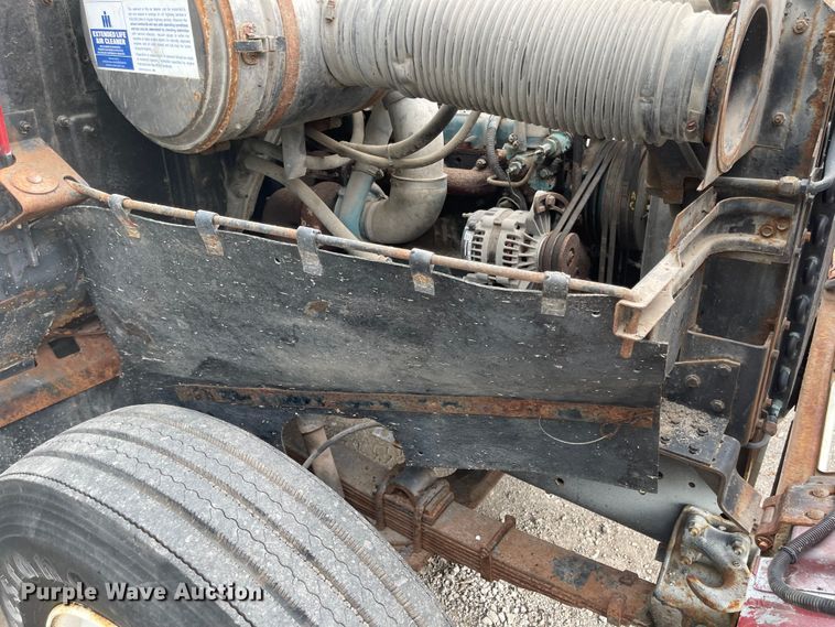 image for item LF9054 1987 International S1900  flatbed truck