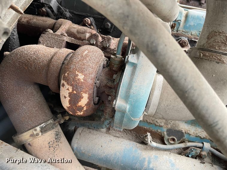 image for item LF9054 1987 International S1900  flatbed truck
