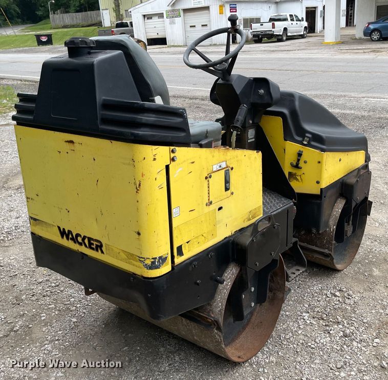 image for item LF9056 Wacker RD11V  double drum vibratory roller