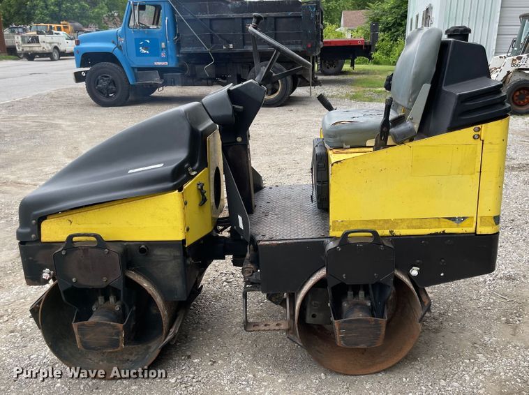 image for item LF9056 Wacker RD11V  double drum vibratory roller