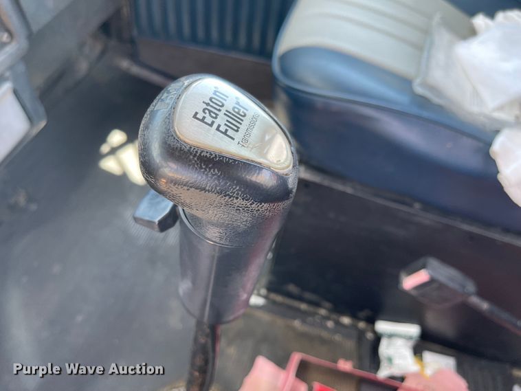 image for item LF9065 1993 Kenworth T400  crane truck