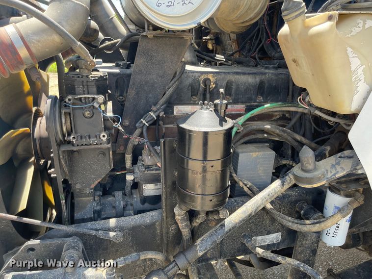 image for item LF9065 1993 Kenworth T400  crane truck