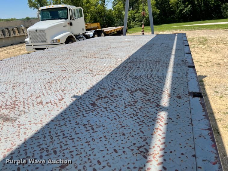 image for item LF9065 1993 Kenworth T400  crane truck